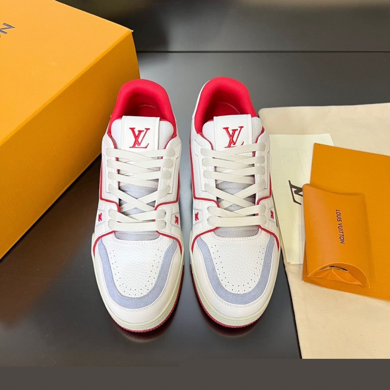 l**is V*t*n sneakers